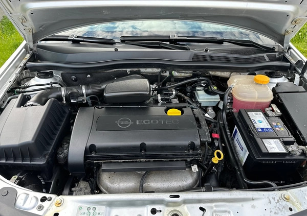 Opel Astra cena 11900 przebieg: 165000, rok produkcji 2005 z Sochaczew małe 436
